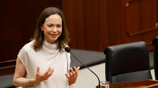María Corina Machado a réitéré qu'elle retournera au Venezuela pour « contribuer » à la transition.