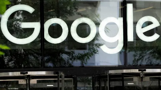 Google parie sur son identification de manière invisible tandis que l'Europe exige qu'il soit étiqueté.