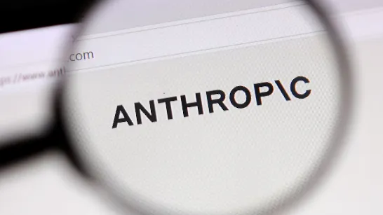 Pourquoi Anthropic a détruit des millions de livres pour entraîner son intelligence artificielle