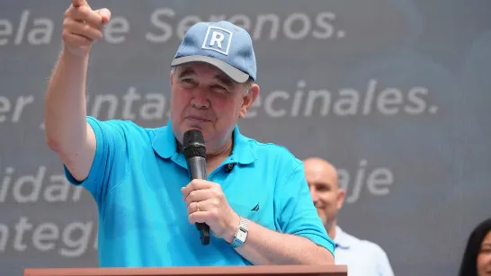 « À l'époque de Maduro, ils nous ont envoyés à la poubelle » : Rafael López Aliaga accuse le dictateur vénézuélien d'un crime transnational