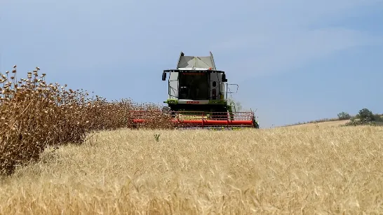 L'Agriculture propose des cours gratuits d'intelligence artificielle, de drones et de robotique aux agriculteurs, éleveurs et travailleurs du secteur agroalimentaire.