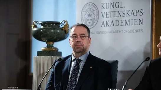 “Intelligence distordue” : la critique d'un prix Nobel d'Économie au milieu de la polémique sur la course à l'IA