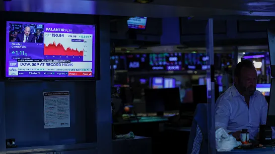 Wall Street a terminé avec des pertes entraînées par l'inquiétude autour de la sécurité de l'intelligence artificielle