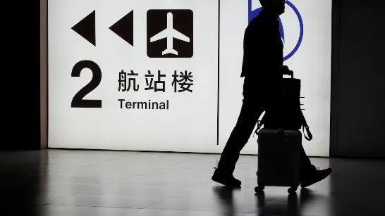 La Chine a renforcé les contrôles aux frontières et élargi la possibilité d'interdire la sortie du pays pour des raisons technologiques.
