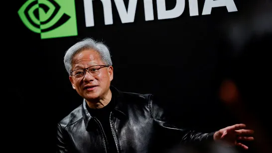 Jensen Huang prévoit de doubler les ventes de puces Nvidia d'ici 2027