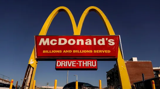 McDonald's investira 8,5 milliards de dollars d'ici 2036 pour rénover ses restaurants et intégrer davantage de technologie.