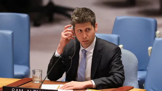 Les entreprises d'intelligence artificielle ont affirmé devant l'ONU qu'elles ont besoin d'une supervision étatique : « Les dangers sont réels et imminents »