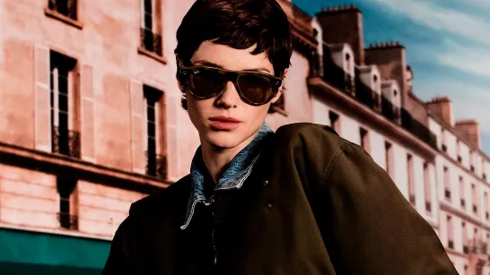 Meta a présenté une nouvelle gamme de lunettes intelligentes, incluant des modèles Ray-Ban et Oakley. Voici les détails sur leurs prix et les nouveautés.