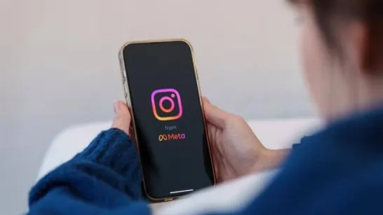 Masque les personnes de vos photos Instagram en utilisant Pixel, son nouvel outil d'IA.