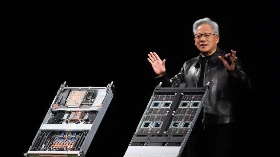 Nvidia réduit le temps d'installation de ses centres de données d'IA de six mois à 14 jours.