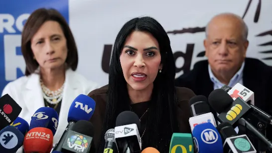 Le plus grand bloc de l'opposition espère que María Corina Machado puisse exercer la politique après son retour au Venezuela.